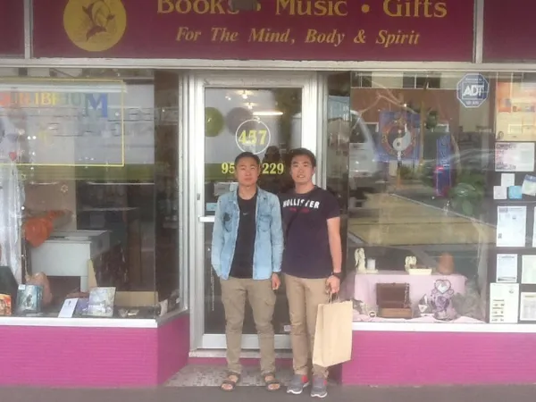International kinesiology visitors outside the Equilibrium shopfront